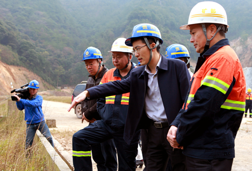 �Ϻ����������س���6165cc��ɳ��վɽ���ָ���徲��������