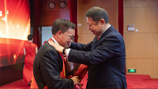 6165cc��ɳ��վ��ҵʢ������Ƚ������С��˽��