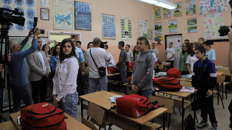 ��������Сѧ�����ϡ�6165cc��ɳ��վ�������