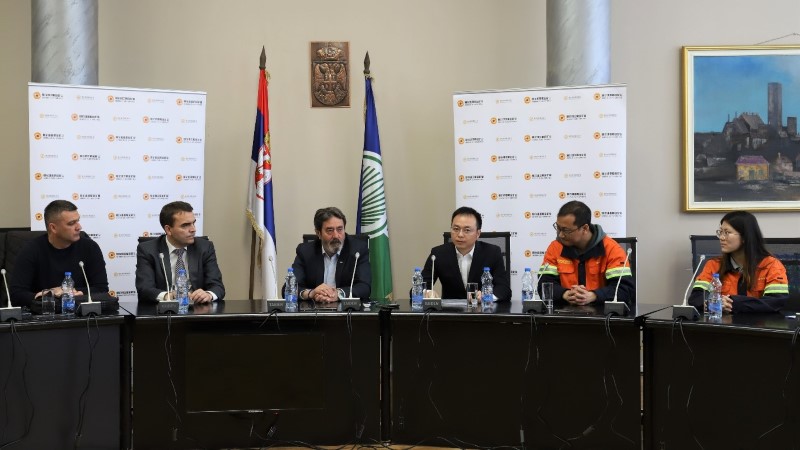 ��6165cc��ɳ��վ���������������Ļ�չ�ݾ���