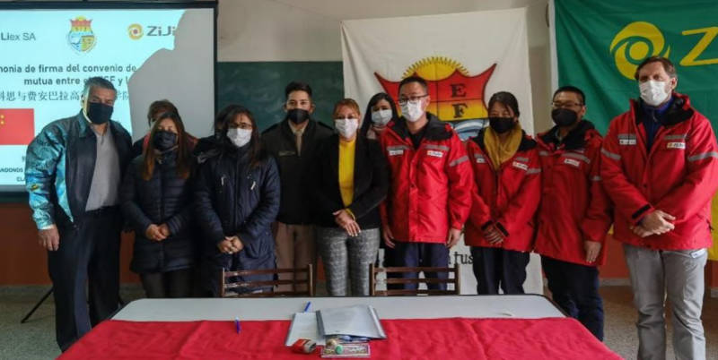 �ҵ��˼�Ĳ�ѧ������������ѵ��Ŀ