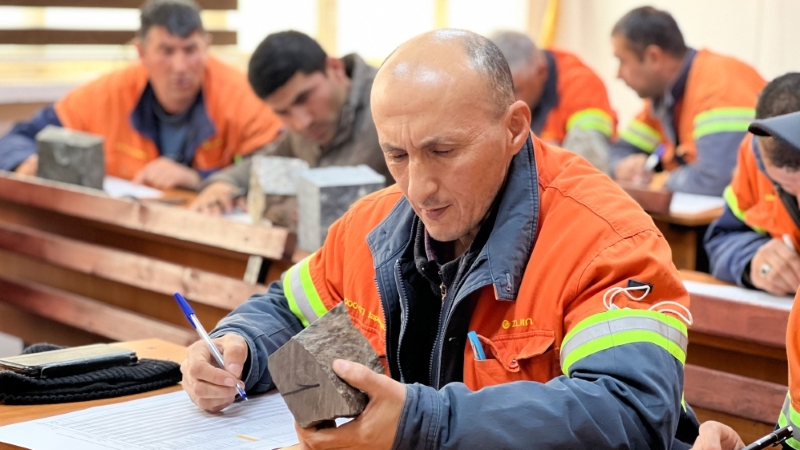 6165cc��ɳ��վ��ҵ�������о��е��Ľ����ս���