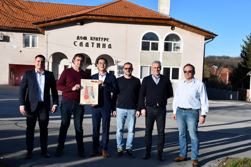 ����������ά�ǡ�����ס�����ݺ�˹�����ɴ塰�������񡱵�6165cc��ɳ��վ��